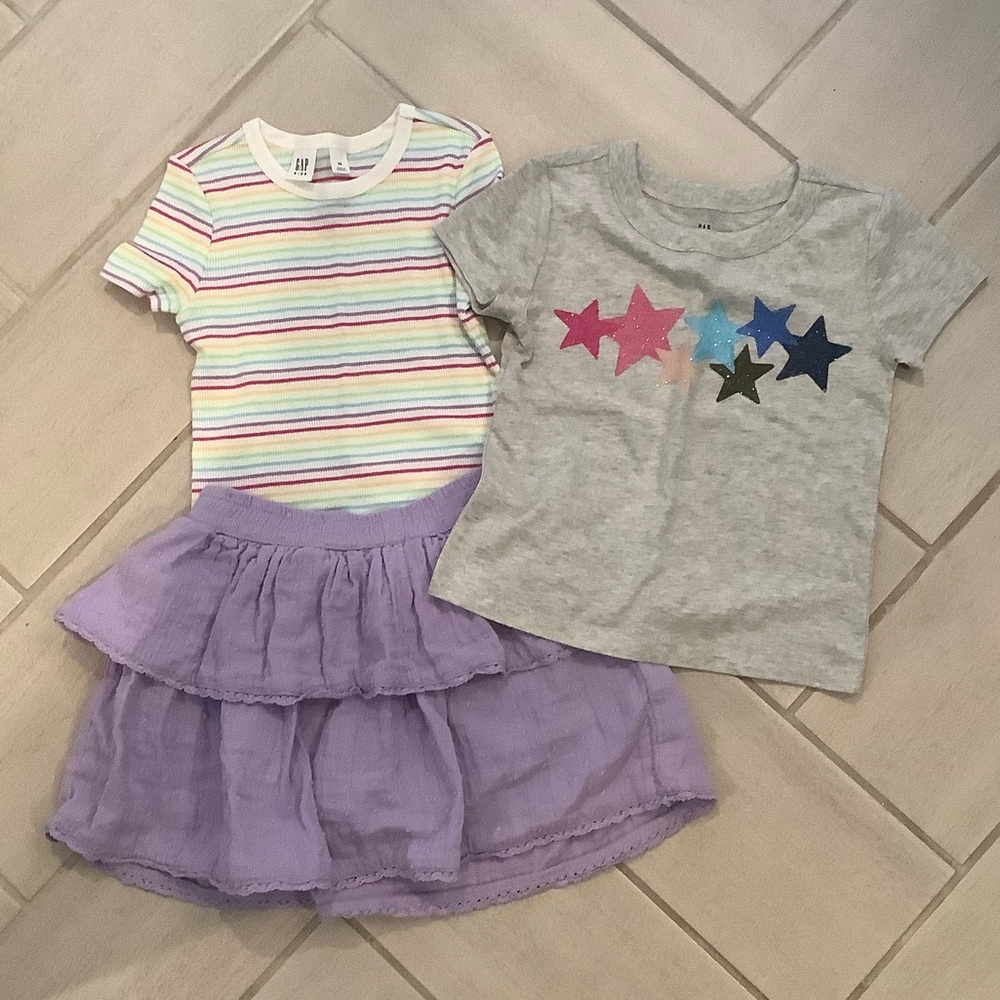 GAP Kids' Starry Tee in Gray and Multicolor